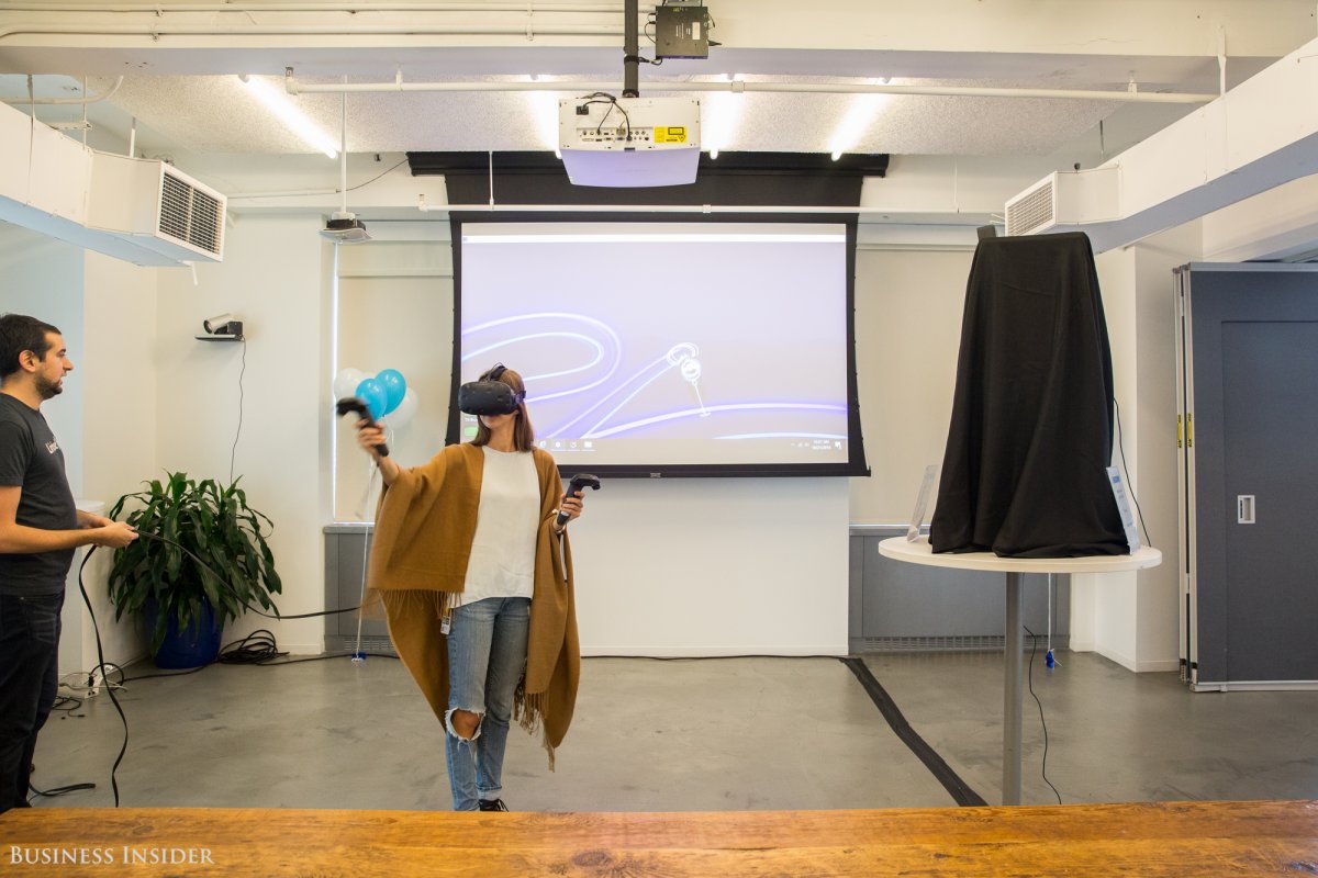 For the event, LinkedIn brought in a HTC Vive headset and employees got to play Tilt Brush, a game which allows users to paint in a 3D space.