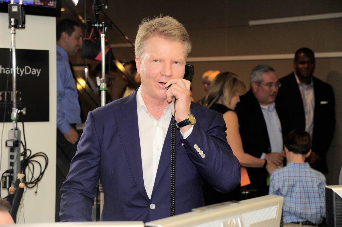 Former New York Giants player Phil Simms made some calls.