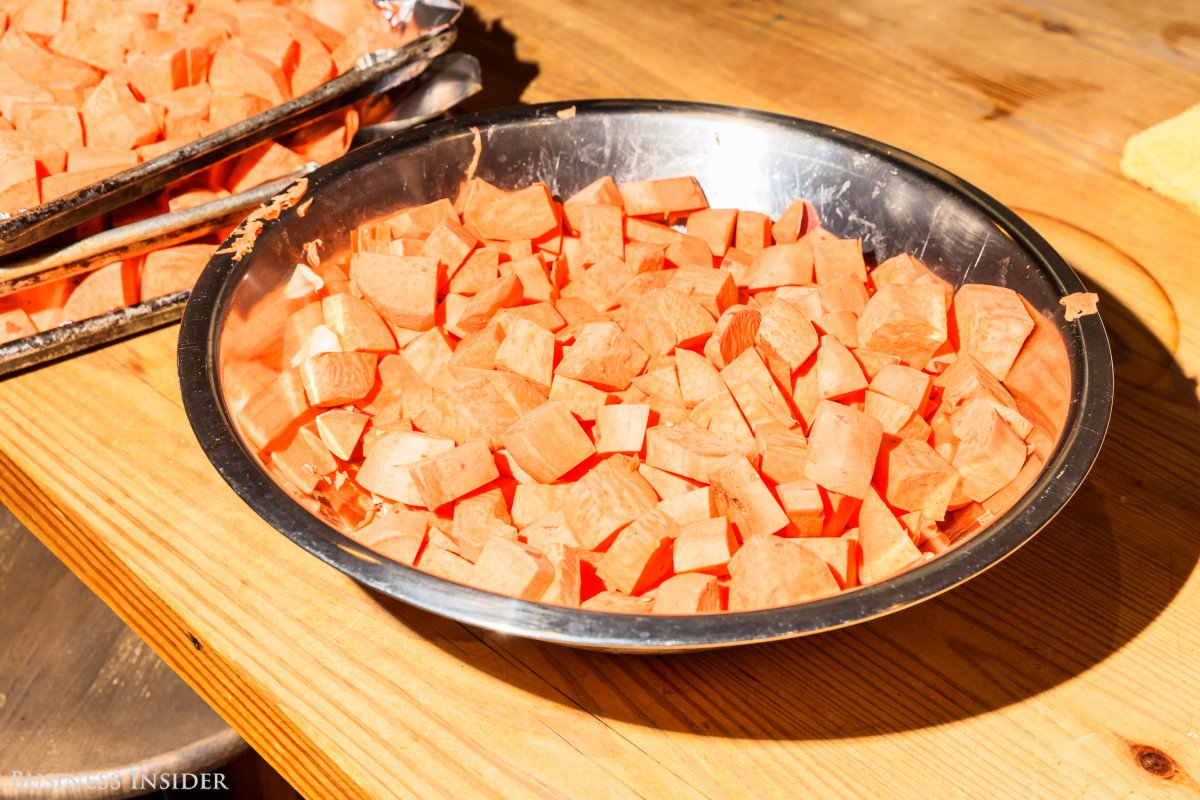 When we stopped by, everyone was preparing a Thanksgiving meal: a Navajo stew, with sweet potatoes, beans, and some chicken on the side. It smelled amazing.