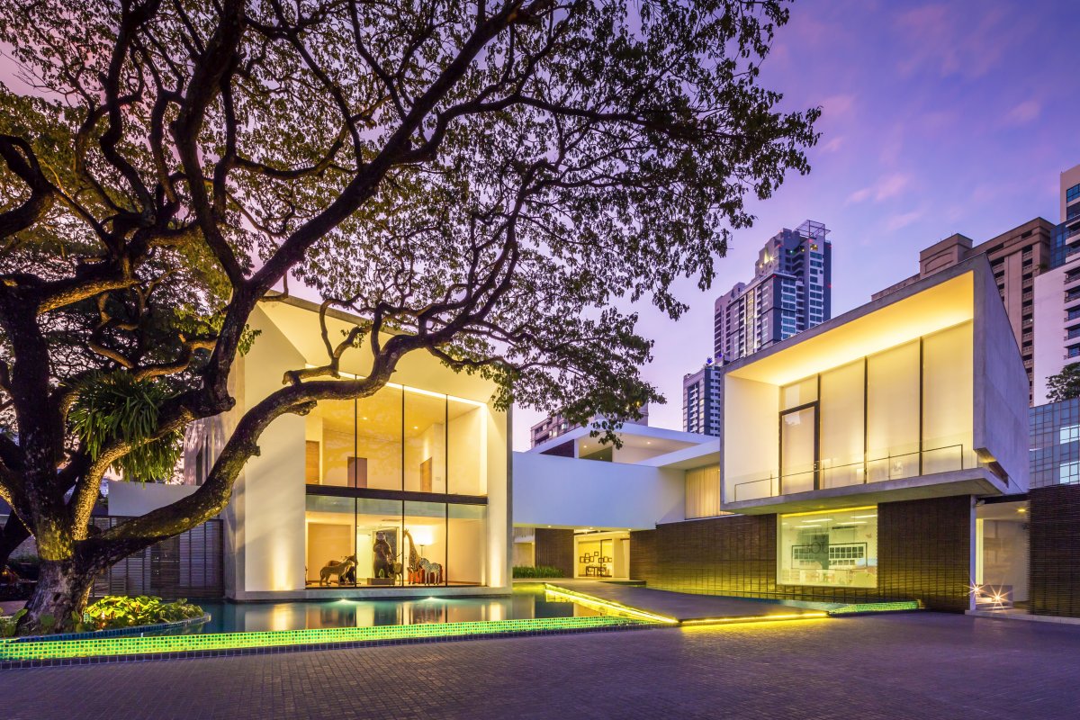 Bangkok's Ivy Bound International School looks more like a mansion than a place where groups of children learn about Thai culture.