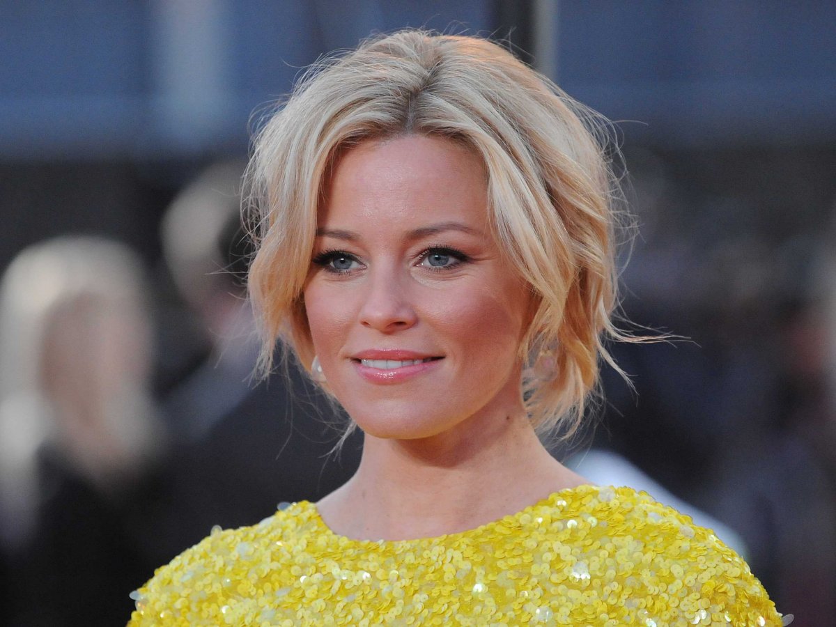 "Hunger Games" actress Elizabeth Banks graduated magna cum laude in 1996. She met her husband at school and was a member of the Delta Delta Delta sorority.